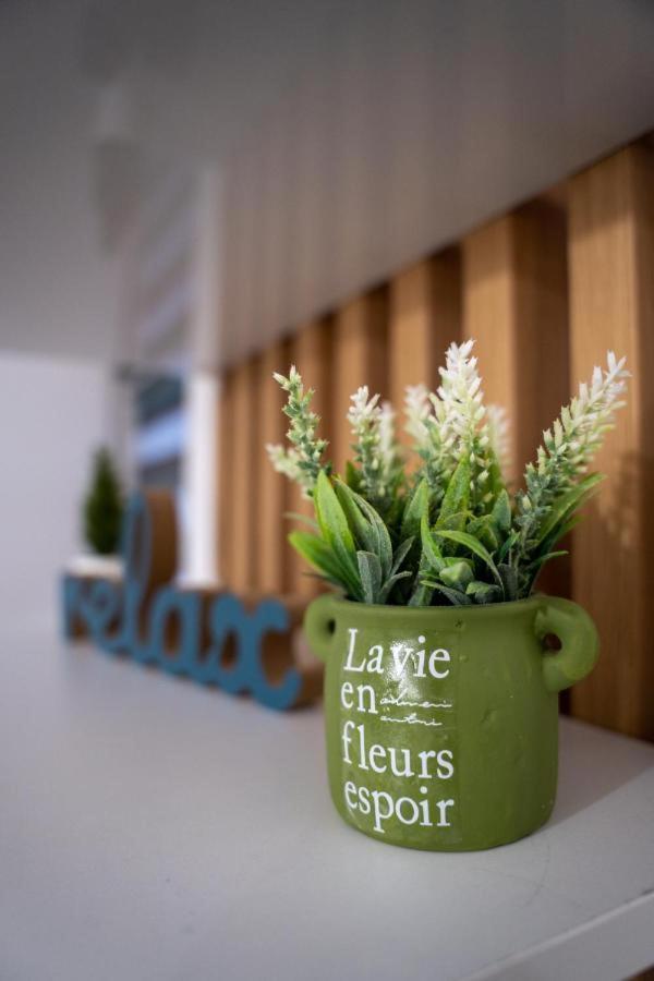 Ema Lux - Zgrada Panorama Apartment Soko Banja Bagian luar foto