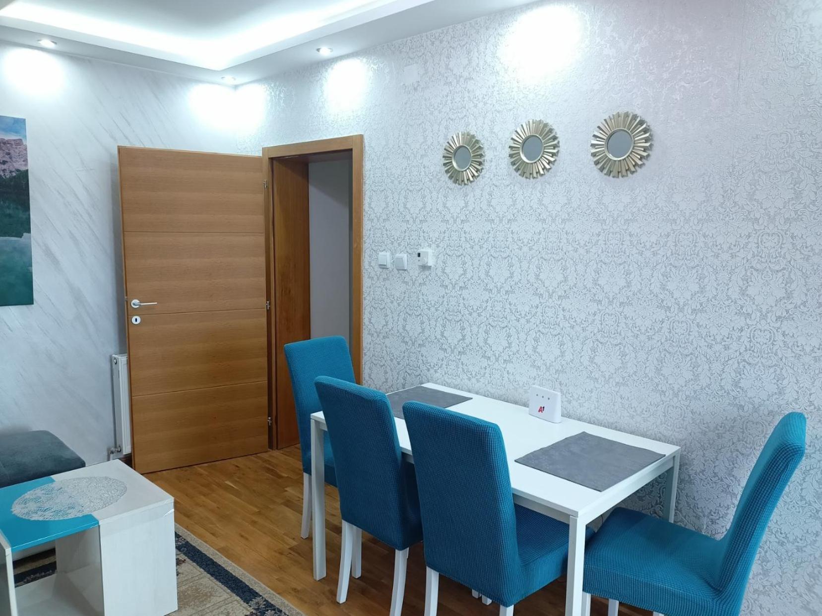 Ema Lux - Zgrada Panorama Apartment Soko Banja Bagian luar foto