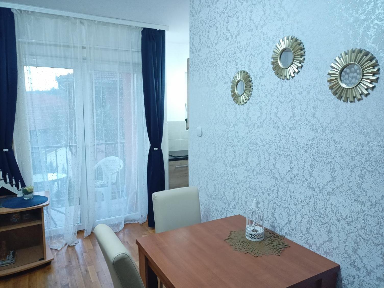 Ema Lux - Zgrada Panorama Apartment Soko Banja Bagian luar foto